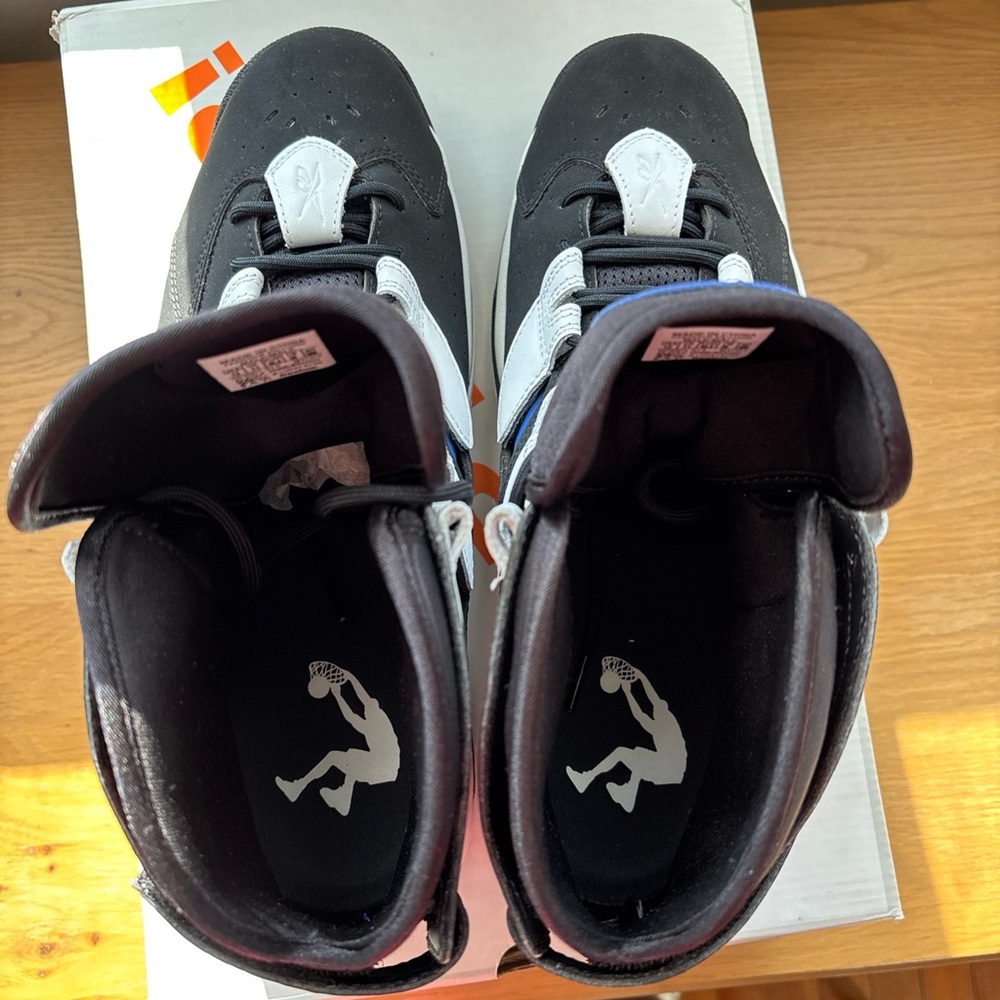 Reebok Shaq Attaq IV (4) Pump Orlando Magic Black and White High-Top Sneakers - Picture 8 of 15